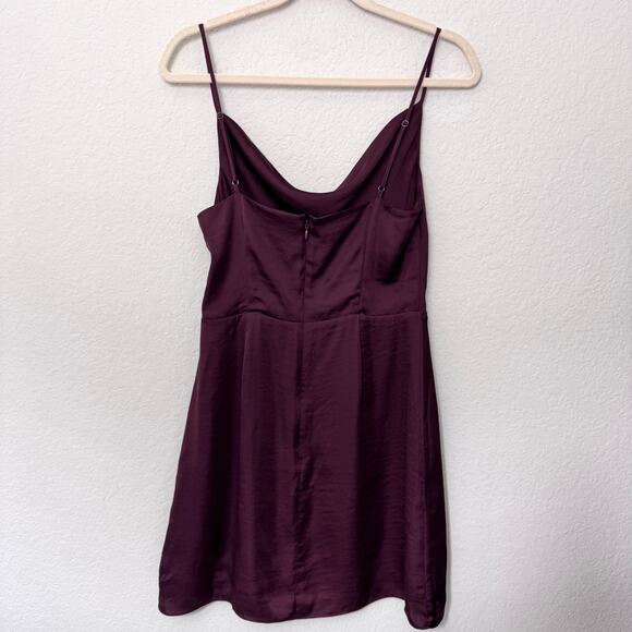 Aritzia Sunday Best Womens Spencer Mini Slip Dress Szie 8 Satin Cowl Dark Red - Picture 4 of 10